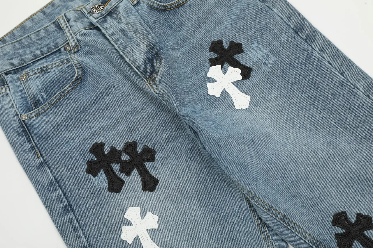 KE960 P230 The only correct leather label version on the market Chrome Hearts CH Cross embroidery distressed jeans Top ceiling quality 100% version correct version is here!  Believe me this must be the best quality you will ever come across! ! Excellent value for money! !  Styles with different washes and textures are very friendly to people with thin legs and thick legs. The straight version is very flattering to the shape of the legs. The moderate length is timeless and easy to match. It is the basis of various styles and a must-have in the wardrobe! ! Add a little stacking to make the atmosphere easy to control. The fabric is stiff but the upper body is soft without losing texture. The sides and cuffs of some styles have a bone-wash effect. It’s really hard not to love it!  ✅Correctly customize the Croxin metal leather label on the back panel. It is definitely not sold directly with the cross on the finished jeans. 1:1 copying strives for excellence and the details are perfectly grasped. ✅The cross leather label is clear and smooth. Exquisite turning top craftsmanship. ✅Buttons, zippers and hardware are all customized versions of the Croxin LOGO. ✅High-cost washing process. Size: 28 30 32 34 36
